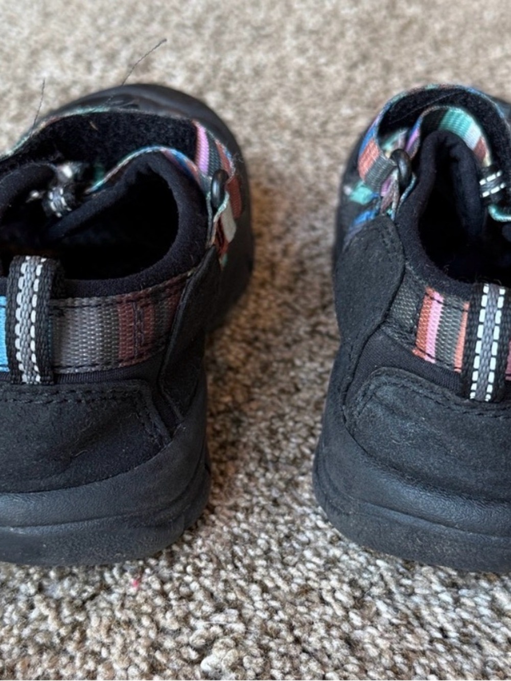 Keen Kids Black Sport Sandals with Multicolor Striped Webbing - Picture 3 of 7